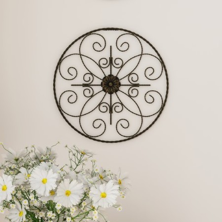 HASTINGS HOME Medallion Metal Wall Art, 14 Inch Round Metal Home Decor, Hand Crafted with Mounting Screws Included 446376XIT